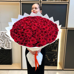 101 красная роза (70 см)